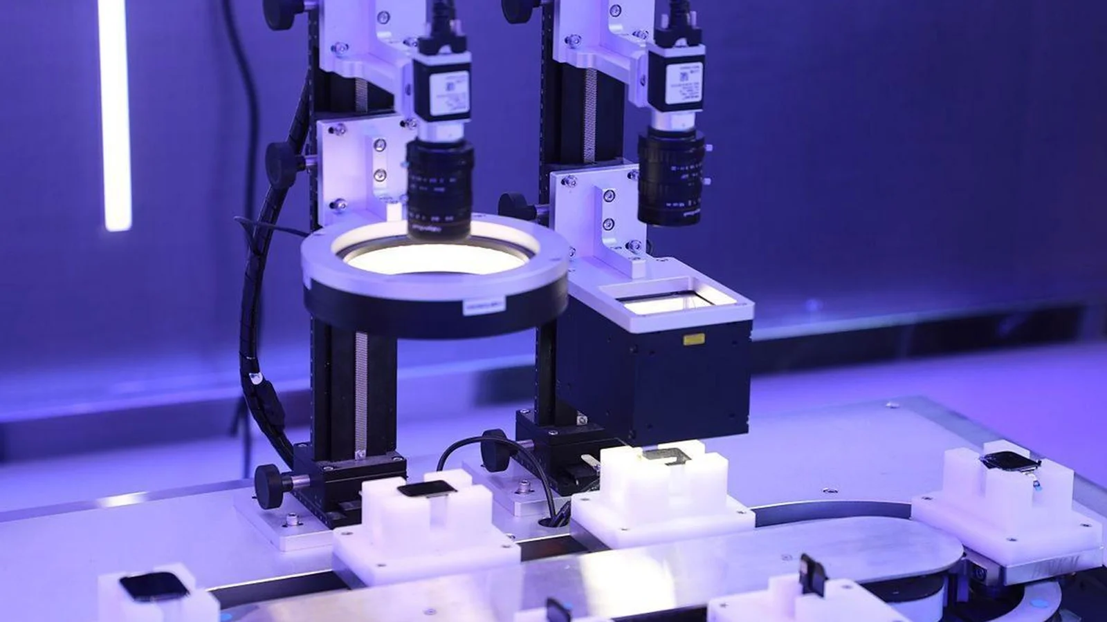 EPC-102B embedded industrial computer - machine vision application